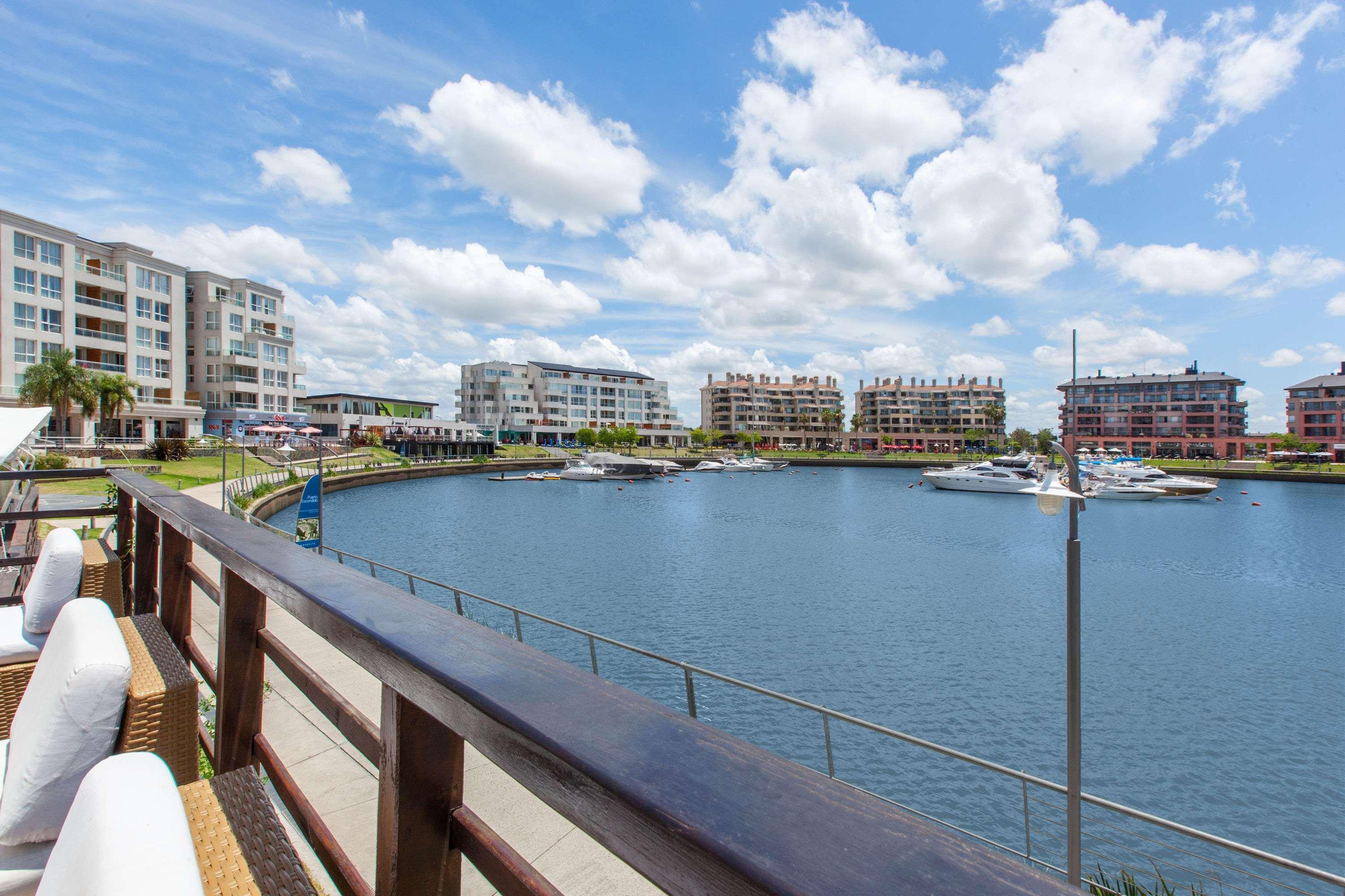 Wyndham Nordelta Tigre - Buenos Aires Hotel Luaran gambar View of the Marina from the boardwalk