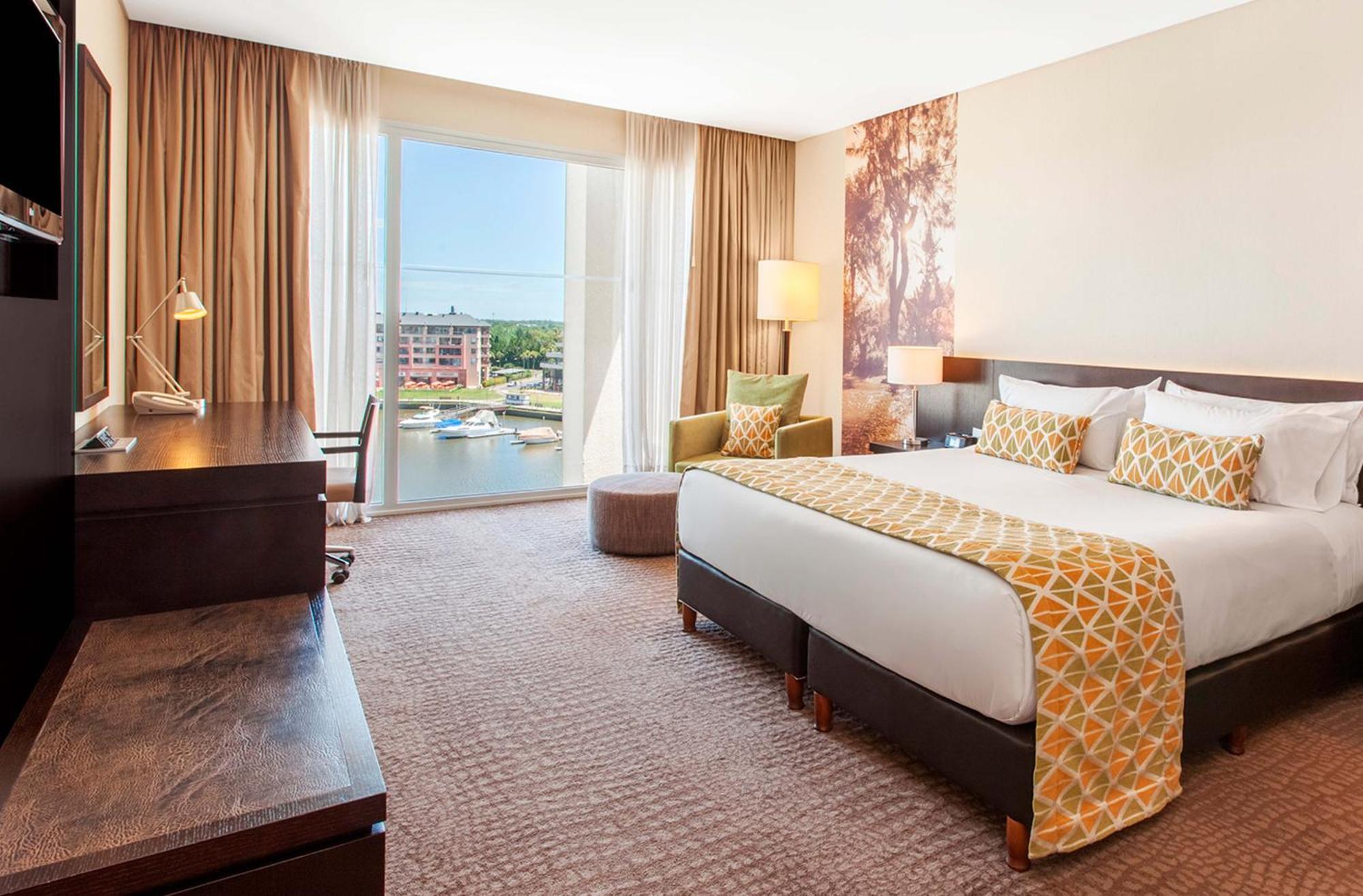 Wyndham Nordelta Tigre - Buenos Aires Hotel Luaran gambar A guest room at the Hilton Garden Inn
